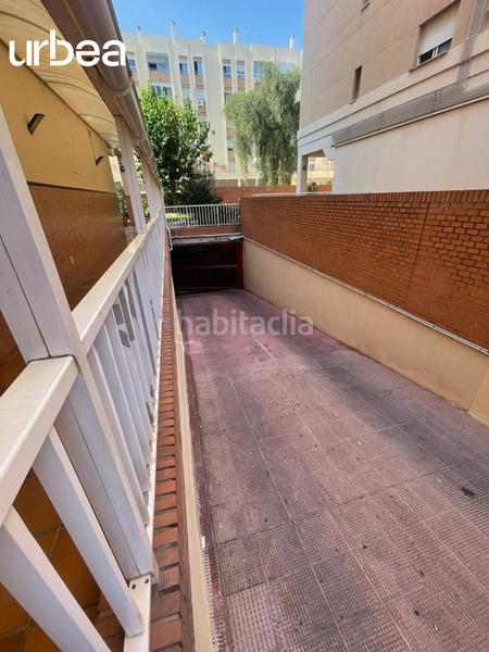 Foto 04a827c1-f380-4427-9bbb-fedfb21f7fe8. Piso vivienda a tan solo 200 metros de la playa en urbanizacion con piscina comunitaria en Málaga