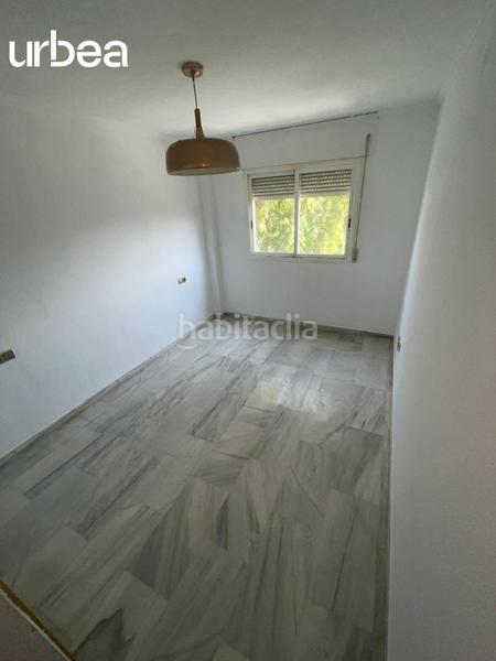 Foto 08115059-15e8-48de-bb3e-56144c7afb12. Piso vivienda a tan solo 200 metros de la playa en urbanizacion con piscina comunitaria en Málaga
