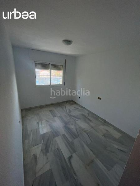 Foto 13a44b6d-5097-4532-84b2-d0d2a5564f14. Piso vivienda a tan solo 200 metros de la playa en urbanizacion con piscina comunitaria en Málaga