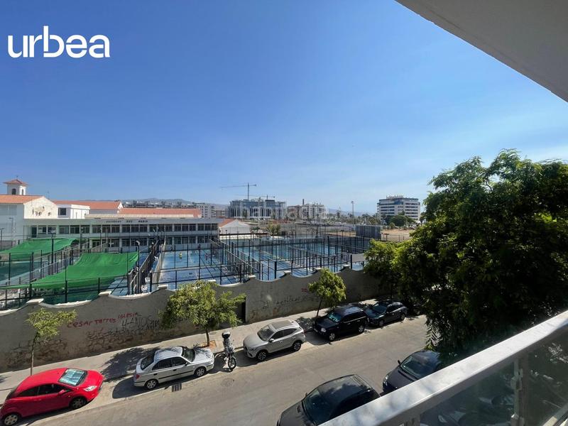 Foto 342f3044-a010-49a8-8ded-5610c5d02744. Piso vivienda a tan solo 200 metros de la playa en urbanizacion con piscina comunitaria en Málaga