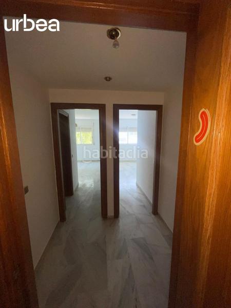 Foto 3fce1d19-cc24-4827-80ec-9a295036f33e. Piso vivienda a tan solo 200 metros de la playa en urbanizacion con piscina comunitaria en Málaga