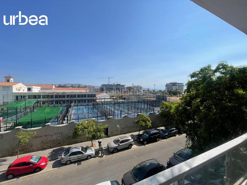 Foto 44f95eba-da8c-4c50-a612-94a79014c501. Piso vivienda a tan solo 200 metros de la playa en urbanizacion con piscina comunitaria en Málaga