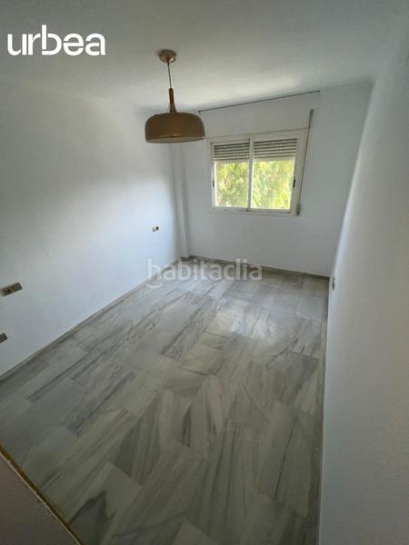 Foto 7e33c05c-58b3-4734-9e95-16c221576697. Piso vivienda a tan solo 200 metros de la playa en urbanizacion con piscina comunitaria en Málaga