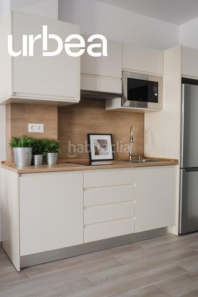 Foto e4f00f52-a669-4df9-8b94-2e2c2aecb2c0. Casa in El Palo Málaga