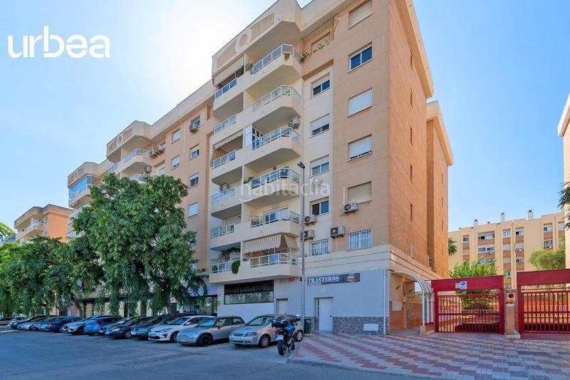 Foto 408eb1ef-82e8-42e7-8bf8-6c59369d5d7c. Pis amb calefacció aparcament piscina a Paseo Marítimo Oeste - Pacífico Málaga