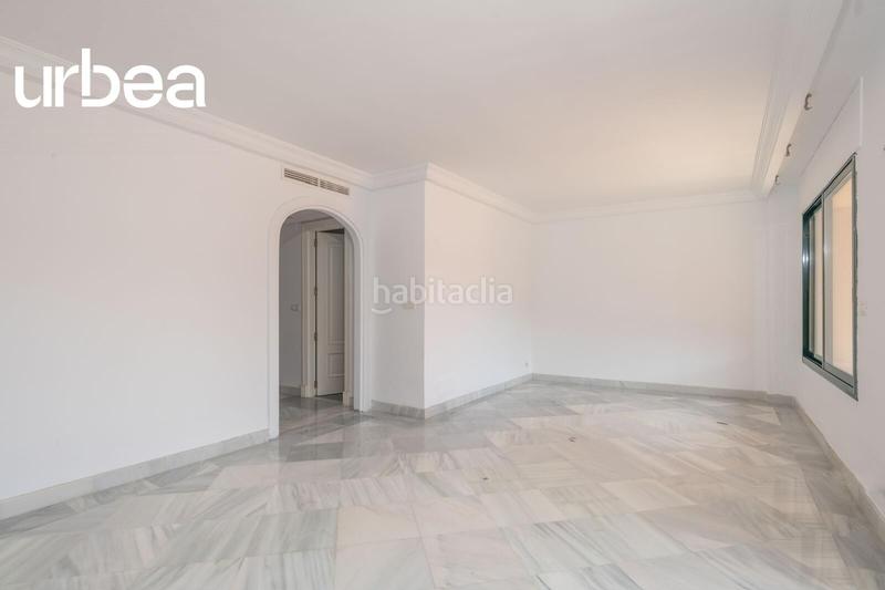 Foto 98e840f5-441b-46f5-8783-6f5062778ffb. Àtic amb piscina a Cabopino - Artola Marbella