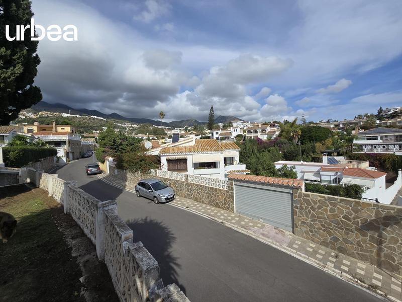 Foto 4676adb8-adbf-4e77-92ac-4086d3d0413a. Chalet avec parking piscine dans Torremuelle Benalmádena