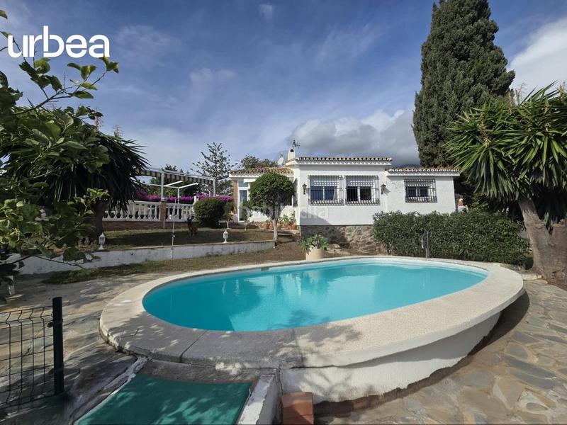 Foto f778ab38-6b6f-416f-ab70-20a3fdafdc96. Chalet avec parking piscine dans Torremuelle Benalmádena