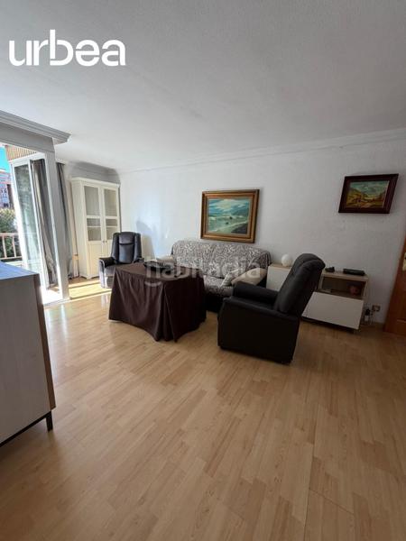 Foto 01b23e90-b462-457c-b9a6-b9bc203ab635. Piso amplio piso en carretera de cadiz en Girón - Las Delicias Málaga