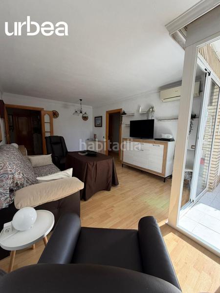 Foto 067882d4-9c0a-419e-a539-20df8ba1aaac. Piso amplio piso en carretera de cadiz en Girón - Las Delicias Málaga