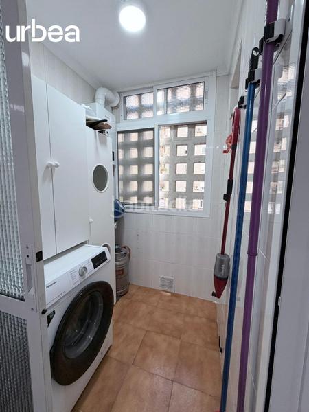 Foto 22f0c3a3-69fd-4c14-9023-ade2d7b48933. Piso amplio piso en carretera de cadiz en Girón - Las Delicias Málaga