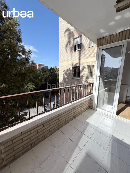 Foto 24696233-7c9b-4058-a5ee-44906aa8695c. Piso amplio piso en carretera de cadiz en Girón - Las Delicias Málaga