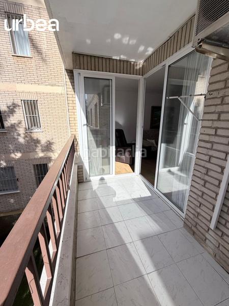 Foto 2b29cf53-4160-40bd-8ff5-12e929dd11d1. Piso amplio piso en carretera de cadiz en Girón - Las Delicias Málaga