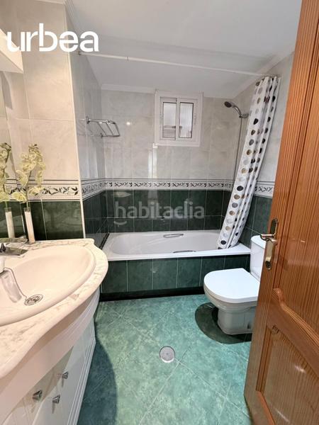 Foto 4172c51c-16e9-4f11-81f8-de2f7a8ba5db. Piso amplio piso en carretera de cadiz en Girón - Las Delicias Málaga