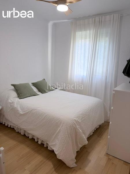 Foto f1866a17-69d4-45f9-bd0e-ef59007541f3. Piso amplio piso en carretera de cadiz en Girón - Las Delicias Málaga