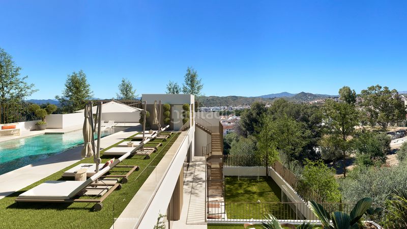 Foto 32f5a3e4-5ad9-4700-9e57-64e0a6a71f03. Towny house 331m<sup>2</sup> in calle jose trigueros 11 in Los Almendros - El Limonero - El Tomillar Málaga