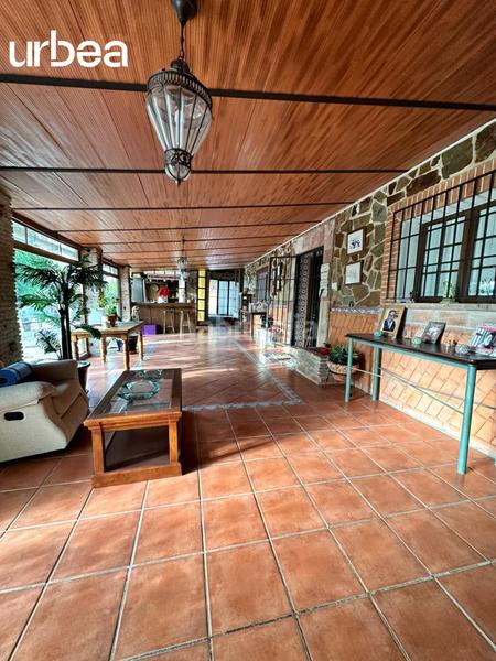 Foto 23dd1d46-c55e-438e-a703-90a95476806e. Masia amb calefacció aparcament piscina a Pizarra