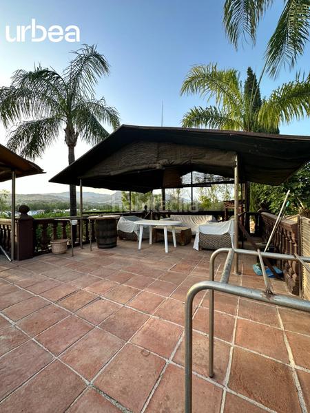 Foto 4d71c490-a41b-4c5b-92b4-f43e210b5f14. Masia amb calefacció aparcament piscina a Pizarra