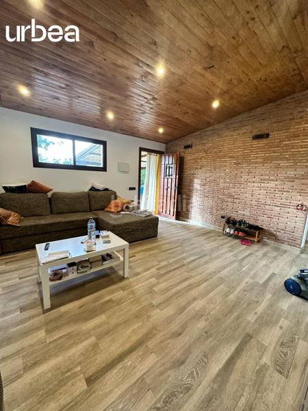 Foto ab7e1bb5-cc6b-49e1-8023-05921dc4c6c4. Masia amb calefacció aparcament piscina a Pizarra