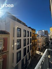 Appartamento in Calle mendez nuñez 2. Exclusiva  vivienda de lujo en el centro historico de málaga