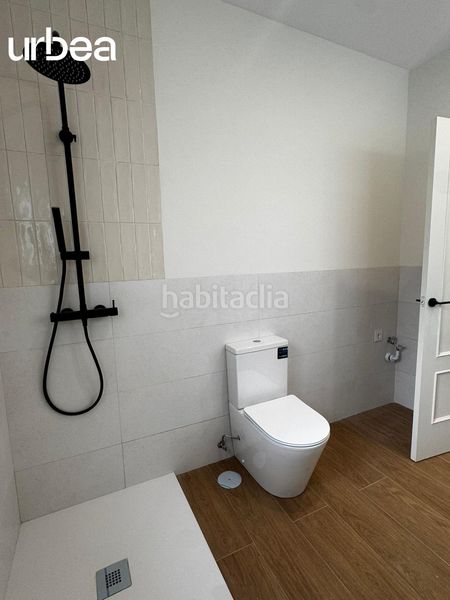 Foto 41a6fe07-31f0-4ad1-b28d-f04faeb537fc. Pis a calle mendez nuñez 2 a Centro Histórico Málaga