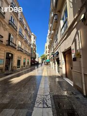 Etagenwohnung in Calle mendez nuñez 2. Exclusiva  vivienda de lujo en el centro historico de málaga