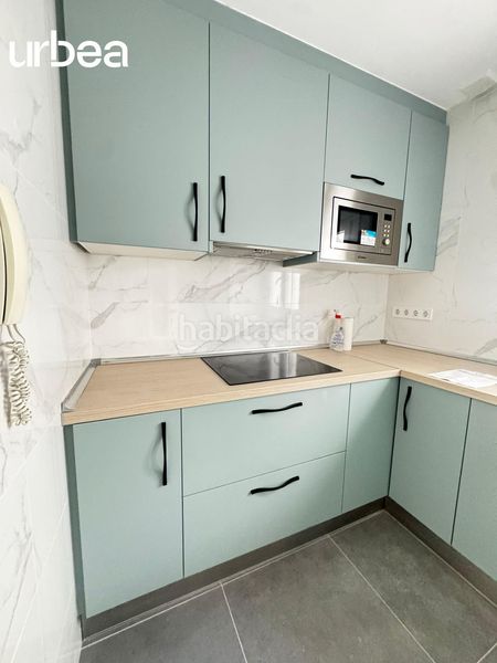 Foto bf6d5ced-d223-47a7-b2be-2780a12a360e. Pis a calle mendez nuñez 2 a Centro Histórico Málaga