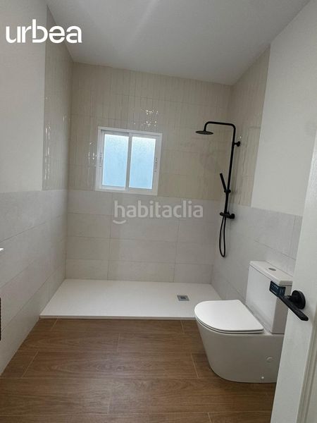 Foto c267dff5-d8dd-4e1b-8b07-c556fc248cbe. Pis a calle mendez nuñez 2 a Centro Histórico Málaga