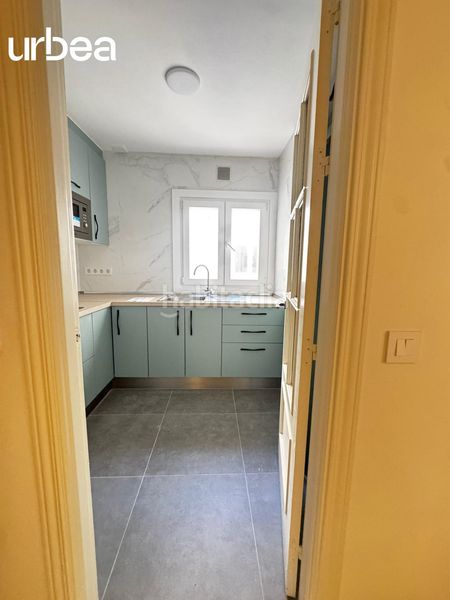 Foto e09005cb-35b0-42fd-929f-d279661ecb6c. Pis a calle mendez nuñez 2 a Centro Histórico Málaga