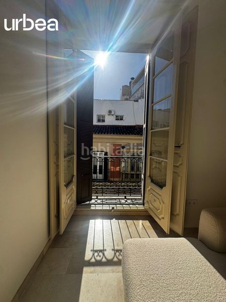 Foto e122ad98-8f93-4aea-bf08-9917cf09d1df. Pis a calle mendez nuñez 2 a Centro Histórico Málaga