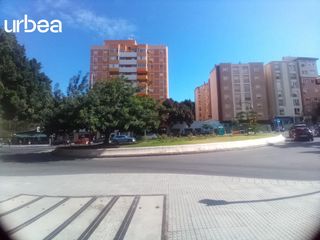 Etagenwohnung in Carranque - Haza Cuevas. Avd carlos haya cerca de la universidad ideal inversión muchas o