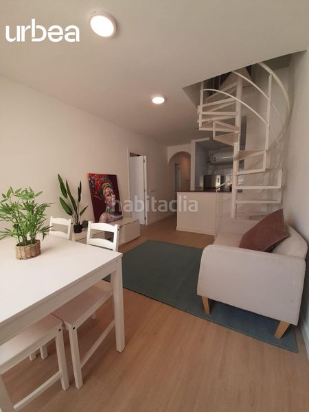 Foto 2b84aac3-6d52-40d7-b3e2-824b564918d7. Pis amb aparcament a Parque Victoria Eugenia Málaga