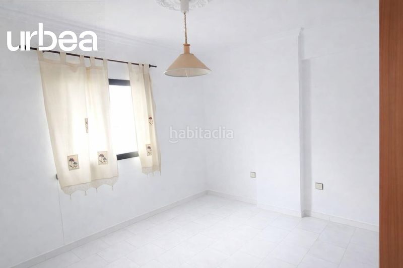 Foto 3c9b05f2-3b4e-4e82-9fed-85684eb8ecf4. Flat in Parque Ayala - Jardín de la Abadía - Huelín Málaga