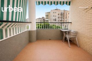 Pis  Calle jose iturbi. Piso en gamarra con 4 habs, preciosa terraza esquina además de g