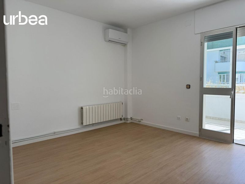 Foto 9e24a044-f33b-4580-aba9-df2ba4f22a4e. Flat with heating parking in Limonar Málaga