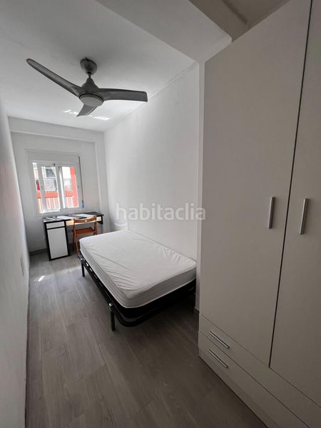 Foto b01f00d7-f549-4a93-a458-03c0df7159ec. Piso en Santa Cristina - San Rafael Málaga