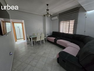 Etagenwohnung  Calle heroe de sostoa. Piso en venta en el torcal, málaga  ideal para entrar a vivir