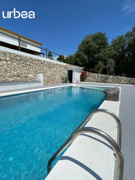 Foto d54b93bf-3c04-4774-a60a-f4b7392cd448. Lloguer masia amb calefacció aparcament piscina a Málaga