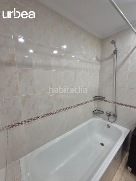 Foto 1cee911b-b078-4516-9360-925b63f0c9b9. Rent flat with heating parking in Parque Ayala - Jardín de la Abadía - Huelín Málaga