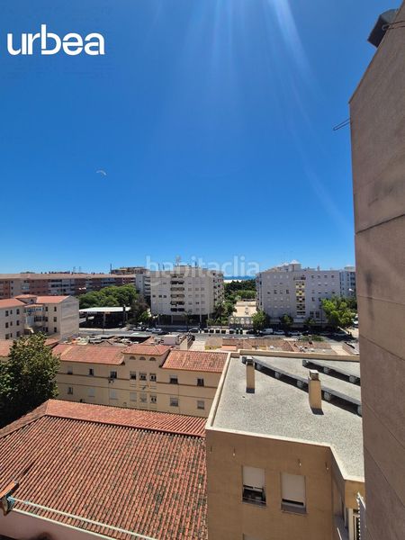 Foto 34f0f852-0995-4ad2-9ec7-7779d7f4db63. Rent flat with heating parking in Parque Ayala - Jardín de la Abadía - Huelín Málaga