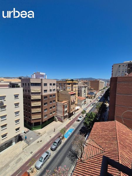 Foto 561ce08b-51c8-4555-bfe7-7ef3c7cae9cb. Rent flat with heating parking in Parque Ayala - Jardín de la Abadía - Huelín Málaga