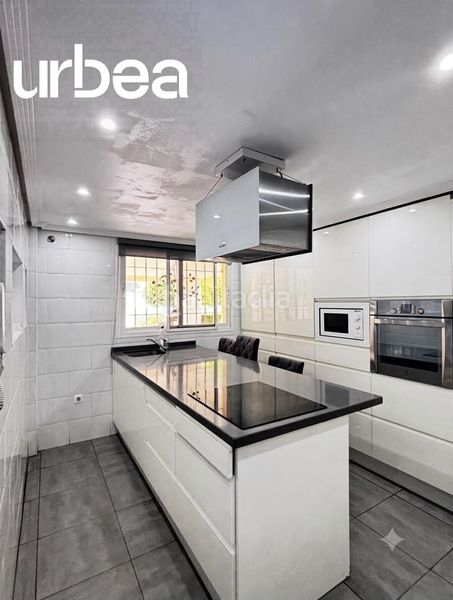 Foto e1b635ef-a91e-47b8-b4b8-5b30d7dbd5b6. Casa pareada en Campanillas Málaga