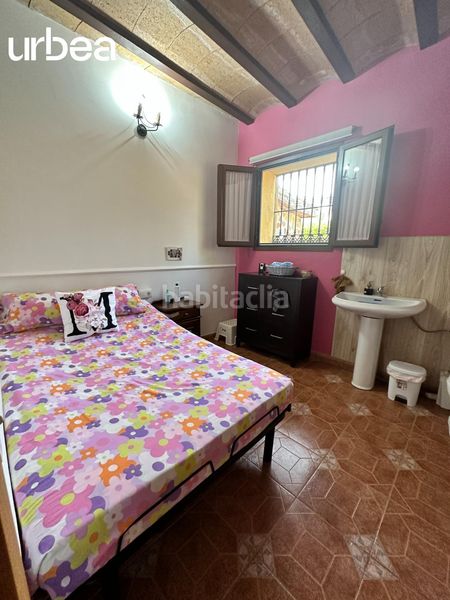 Foto d1b55b8c-55da-4641-8af0-44db4d186065. Masia amb calefacció aparcament piscina a Pizarra