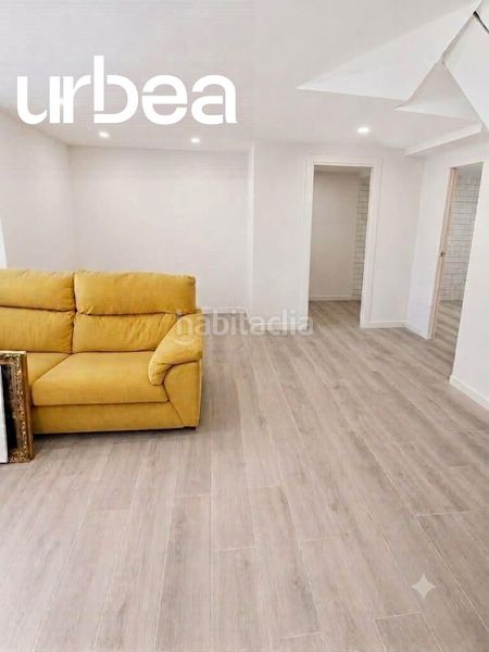 Foto e6607957-c67d-4f49-bc25-b5145fc90f0c. Casa aparellada amb aparcament piscina a Campanillas Málaga