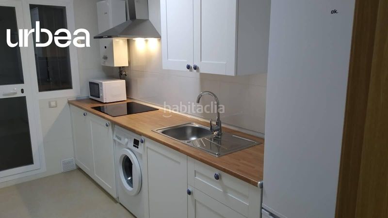 Foto 3f99c687-95ce-4d36-a80d-384c7c4d1bf3. Lloguer apartament amb aparcament piscina a Torrox pueblo Torrox