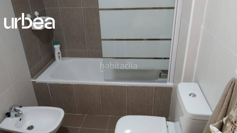 Foto b31c16c2-82c4-4c3a-8d0a-a9cb913bb4e3. Miete appartement mit parking pool in Torrox pueblo Torrox