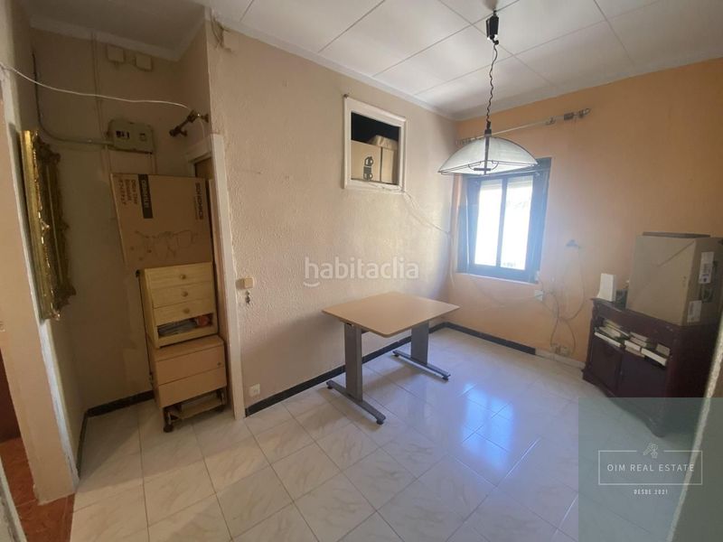 Foto c0587a22-03aa-4b49-bb06-27c17c6dba1f. Pis a Sants Barcelona