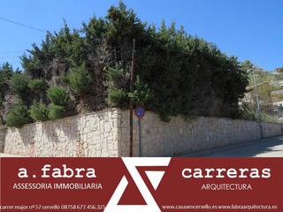 Terrain résidentiel à Cervelló. Parcela llana, orientada a sol, centro pueblo