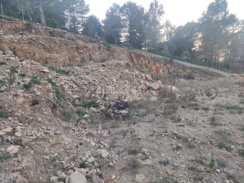 Foto f6aab318-c6cf-415b-b814-c55d9d7b5abe. Terreny residencial a Vallirana