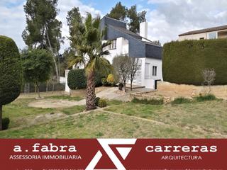 Casa a Vallirana. Vivienda a cuatro vientos en el lladorner